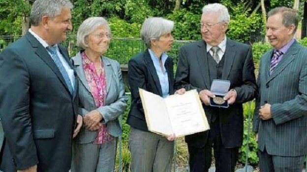 Hans Langerbeins erhält Rheinlandtaler