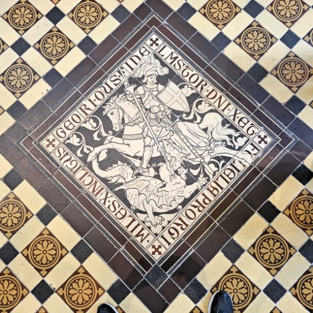 St. Michaelkerk in Schalkwijk, V&B-Mosaik "Georg", Foto: Hermann-Josef Heinen 2025